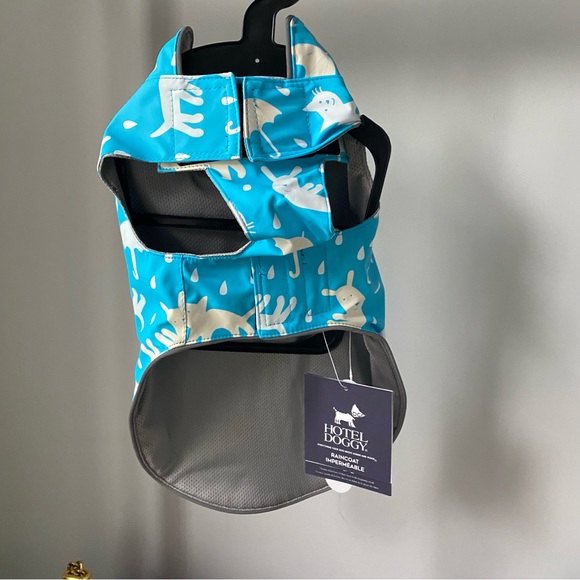 Hotel Doggy Cats & Dogs Color Change Raincoat wind resistant in blue size S NEW - Picture 6 of 8